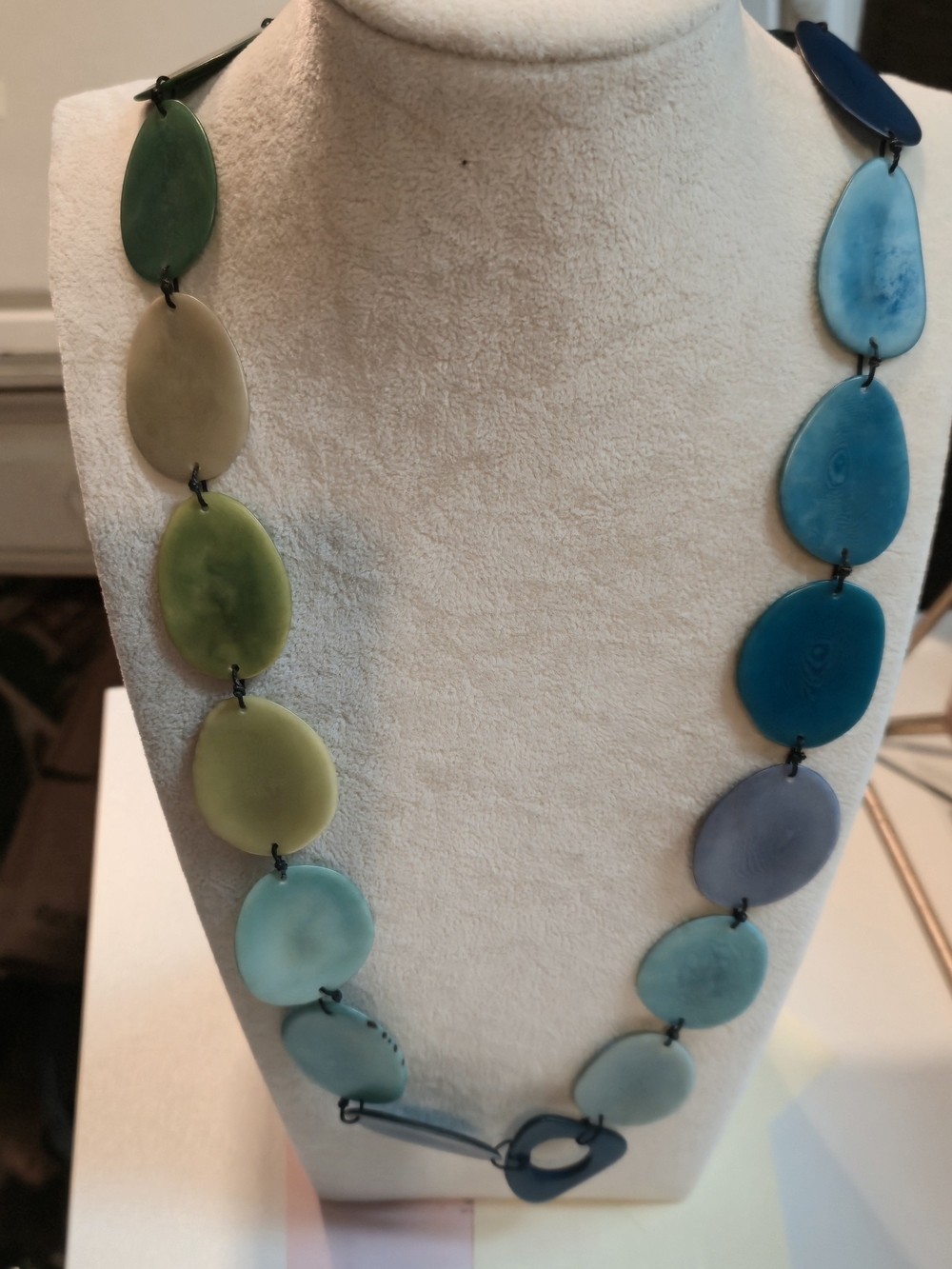 Multi-Tone Beach Resin Disc Necklace - Green & Blue
